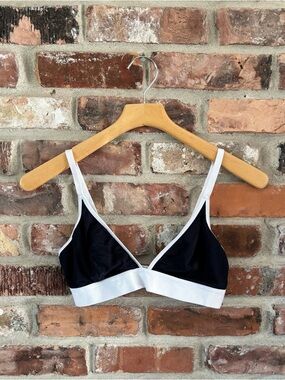 Negative Ribbed Triangle Bralette, Size 3